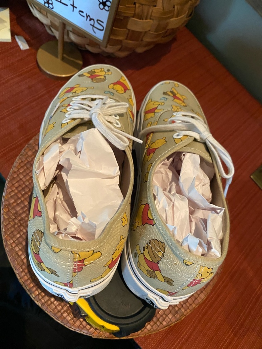 VANS Disney Winnie the Pooh Limited Edition Sneakers Shoes Women’s 9.5 - Men’s 8 - Picture 6 of 11
